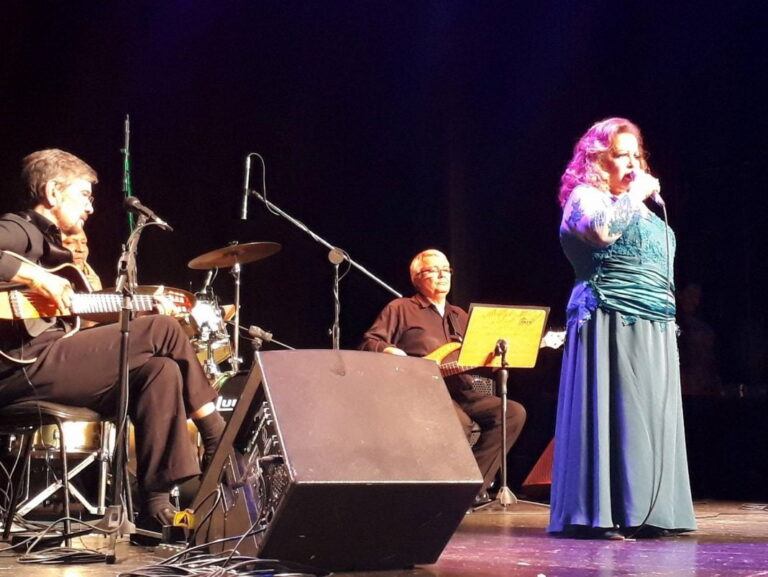 Show da Cantora ANGELA MARIA em Copacabana, Niteroi, Bangu e Vista Alegre.