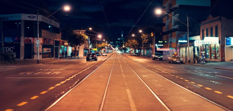 Qual a diferença entre ciclofaixa, ciclorrota e ciclovia?