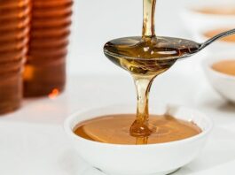 BenefÃ­cios de substituir o aÃ§Ãºcar refinado por mel em suas receitas