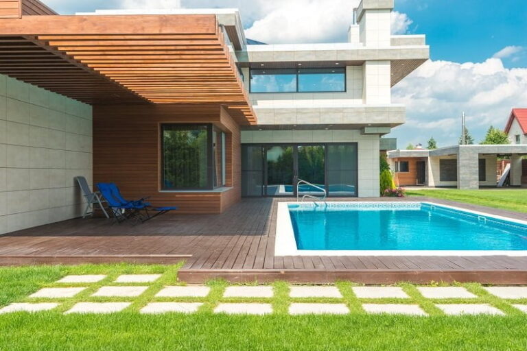 Piscina em casa: confira as prevenções e cuidados que precisa ter