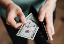 Finanças: 4 formas de se beneficiar com o dólar americano